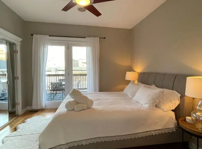 Apartment Amazing 3br 3 Ba In